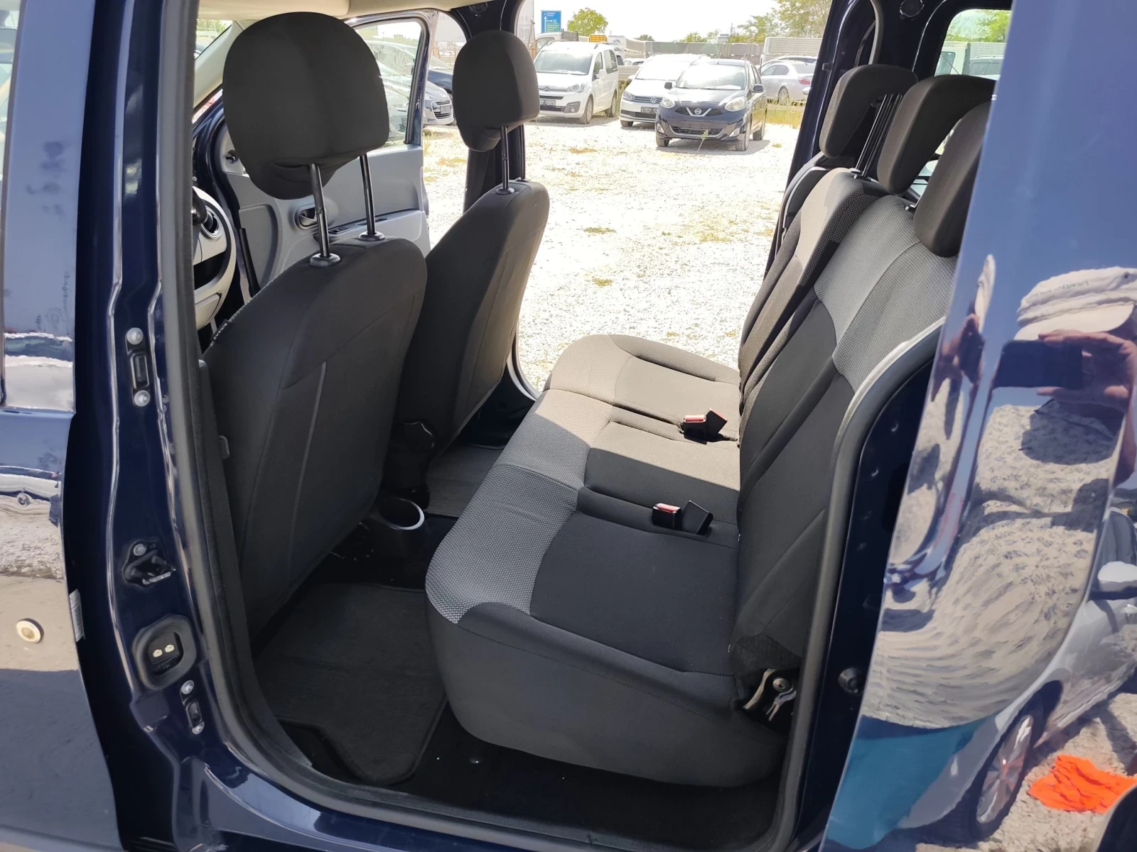 Dacia Dokker 1.6ГАЗ, Без климатик , снимка 8 - Автомобили и джипове - 55855669