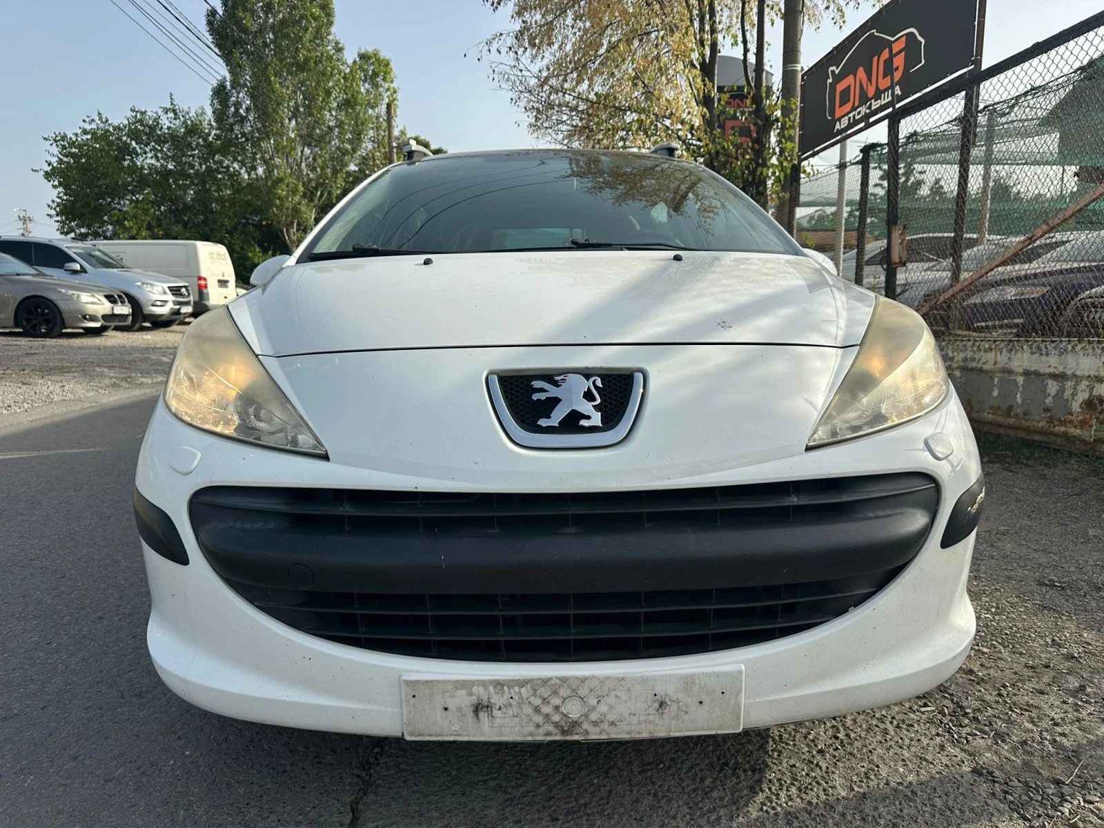 Peugeot 207 1, 400 EURO5, снимка 2 - Автомобили и джипове - 55878933