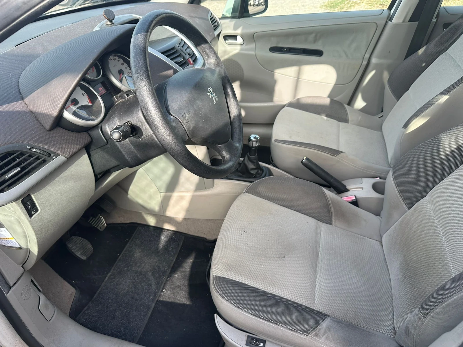 Peugeot 207 1, 400 EURO5, снимка 7 - Автомобили и джипове - 55878933