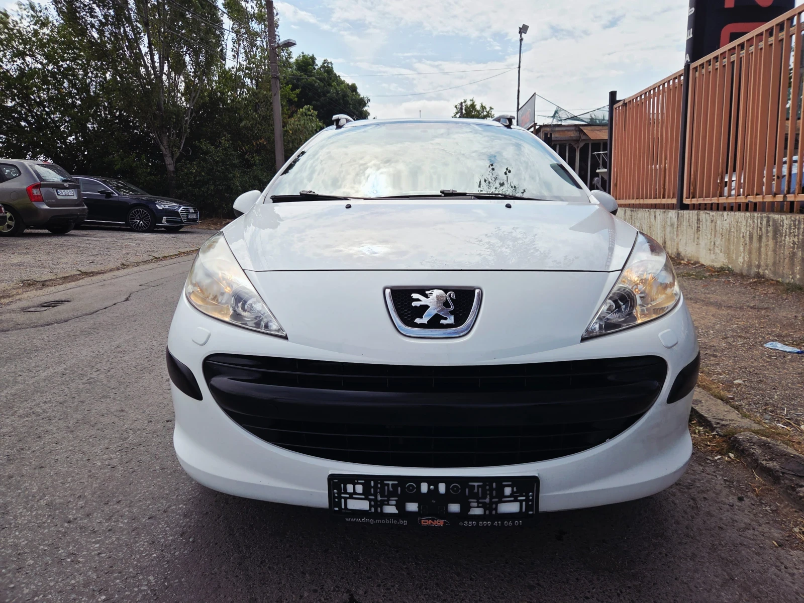 Peugeot 207 1, 400 EURO5, снимка 3 - Автомобили и джипове - 55878933