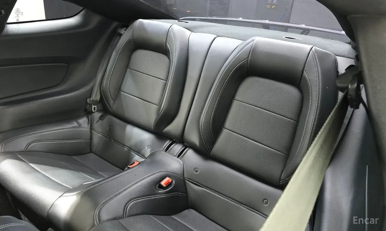 Ford Mustang 2.3* ECO* BOOST* ПОДГРЕВ* ОБДУХВАНЕ* КАМЕРА* КОЖА*, снимка 14 - Автомобили и джипове - 56184157