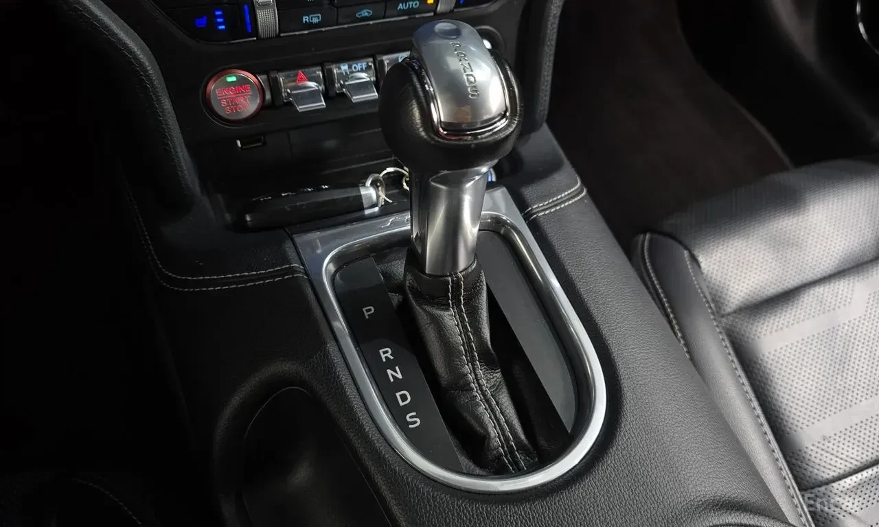 Ford Mustang 2.3* ECO* BOOST* ПОДГРЕВ* ОБДУХВАНЕ* КАМЕРА* КОЖА*, снимка 12 - Автомобили и джипове - 56184157