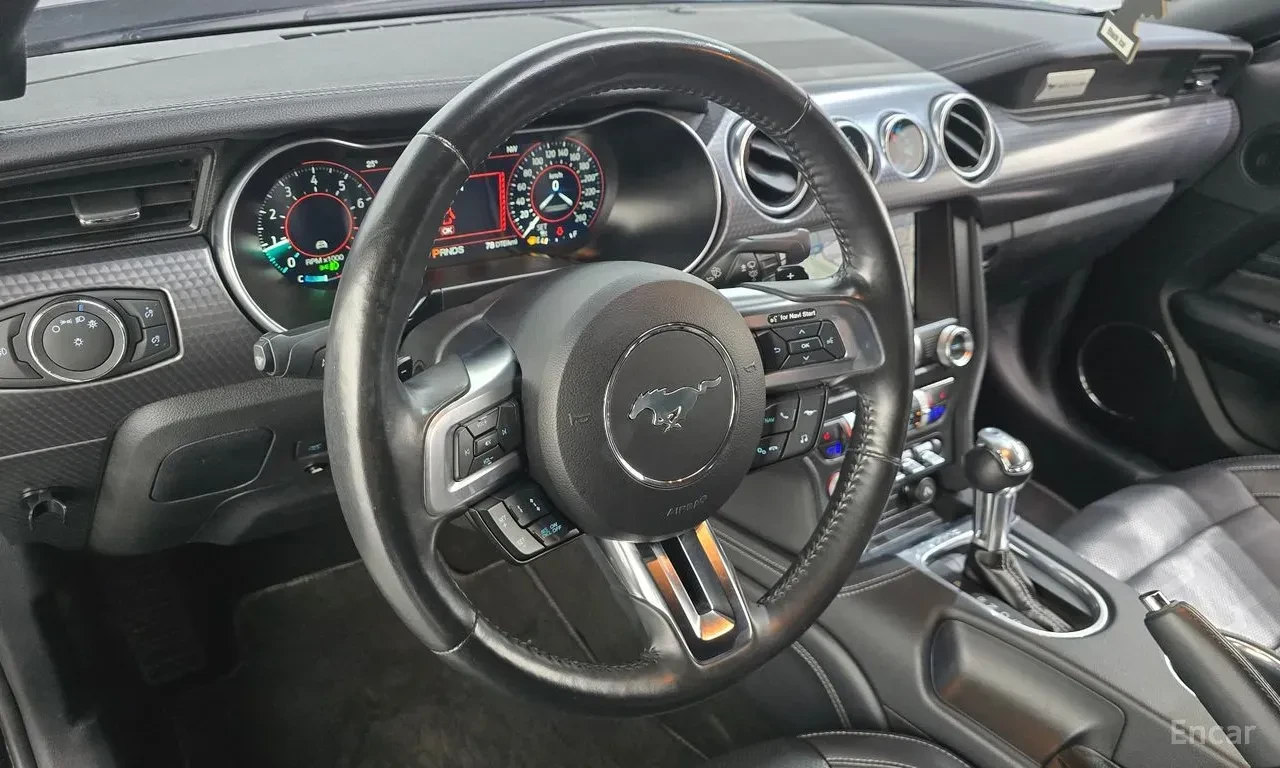 Ford Mustang 2.3* ECO* BOOST* ПОДГРЕВ* ОБДУХВАНЕ* КАМЕРА* КОЖА*, снимка 9 - Автомобили и джипове - 56184157