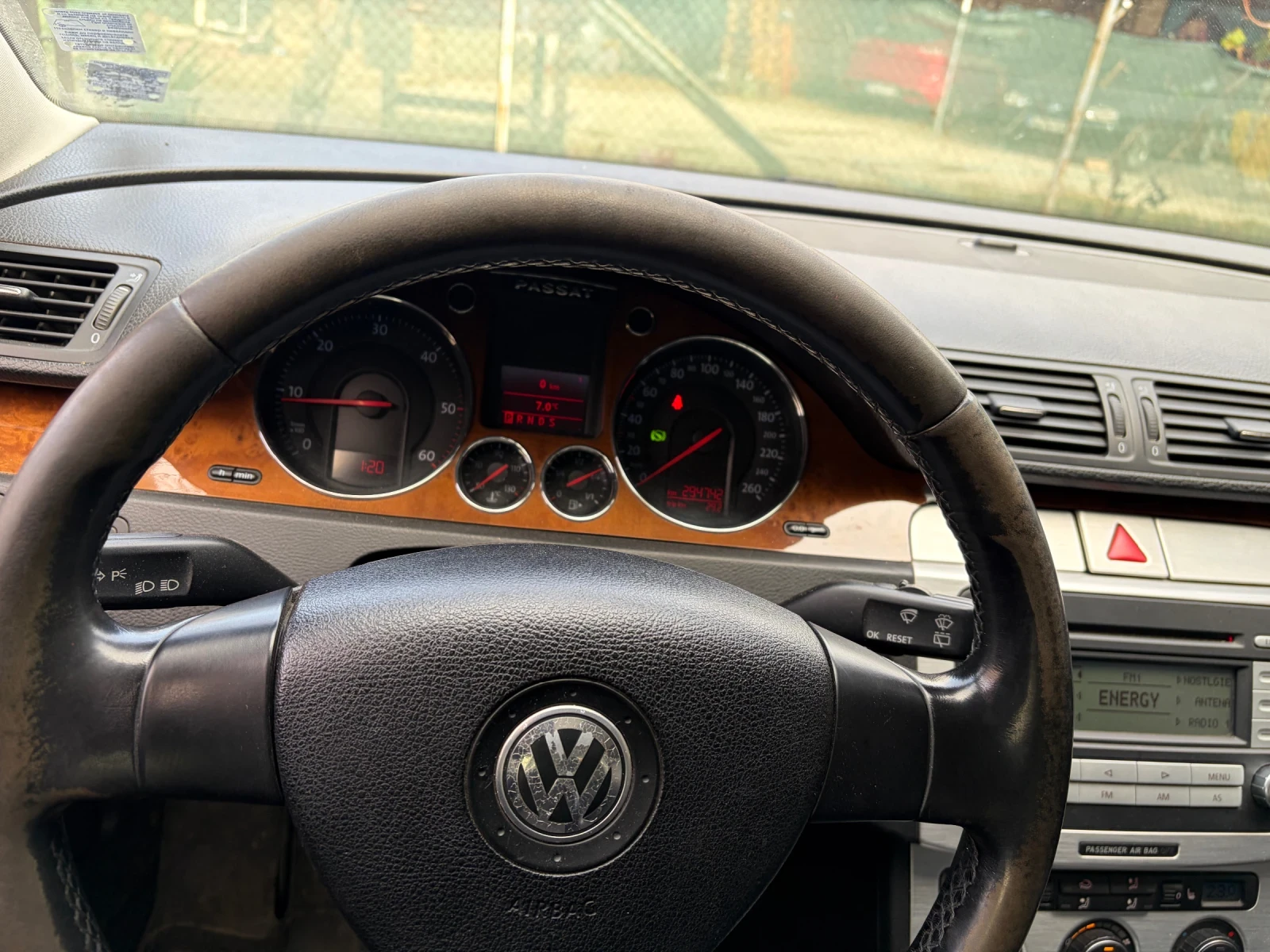 VW Passat, снимка 5 - Автомобили и джипове - 56690791