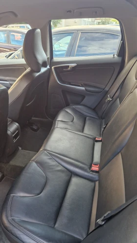 Volvo XC60 D4, снимка 7