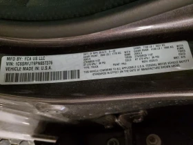 Dodge RAM 1500 Laramie 4x4 Crew Cab 5'7" Box | Auto.bg — изображение 12