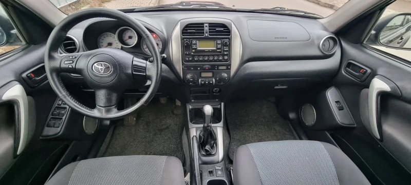 Toyota Rav4 2.0 D4D Отлична 4х4, снимка 9 - Автомобили и джипове - 48299535