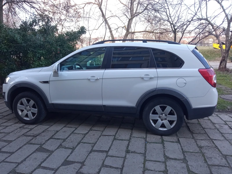 Chevrolet Captiva 4х2, снимка 4 - Автомобили и джипове - 48994154