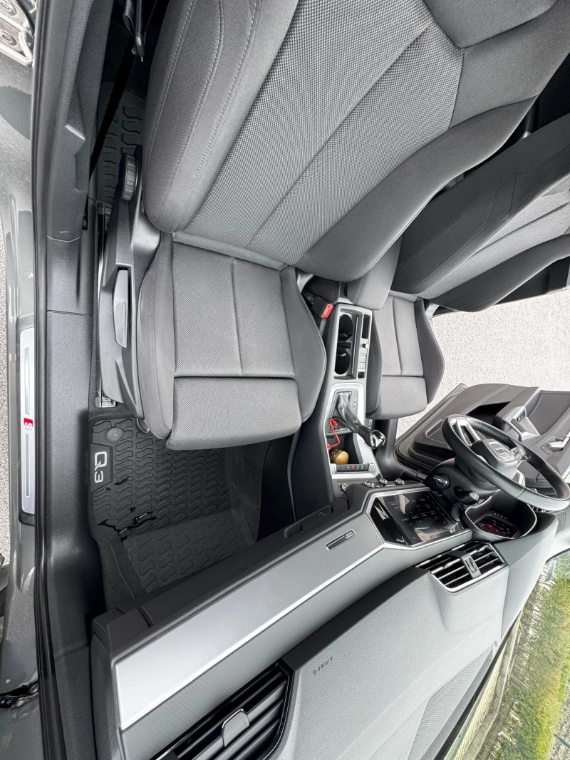 Audi Q3 35TDI, снимка 11 - Автомобили и джипове - 52125170