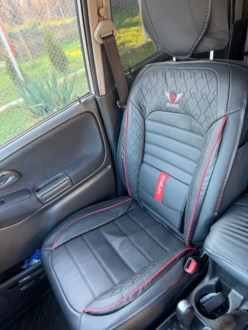 Suzuki Grand vitara, снимка 14 - Автомобили и джипове - 52381400