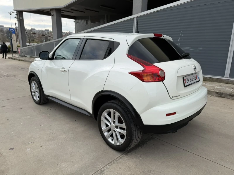 Nissan Juke 1.6i Swiss, снимка 6 - Автомобили и джипове - 52708162