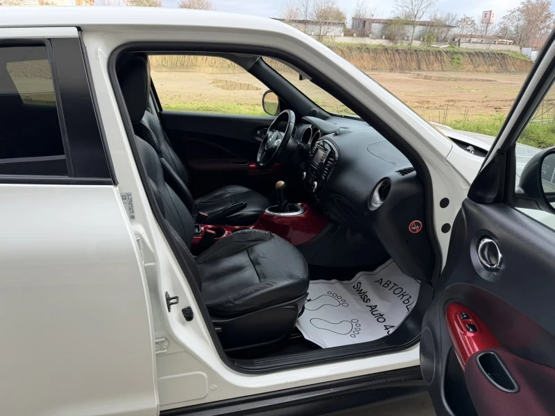 Nissan Juke 1.6i Swiss, снимка 13 - Автомобили и джипове - 52708162