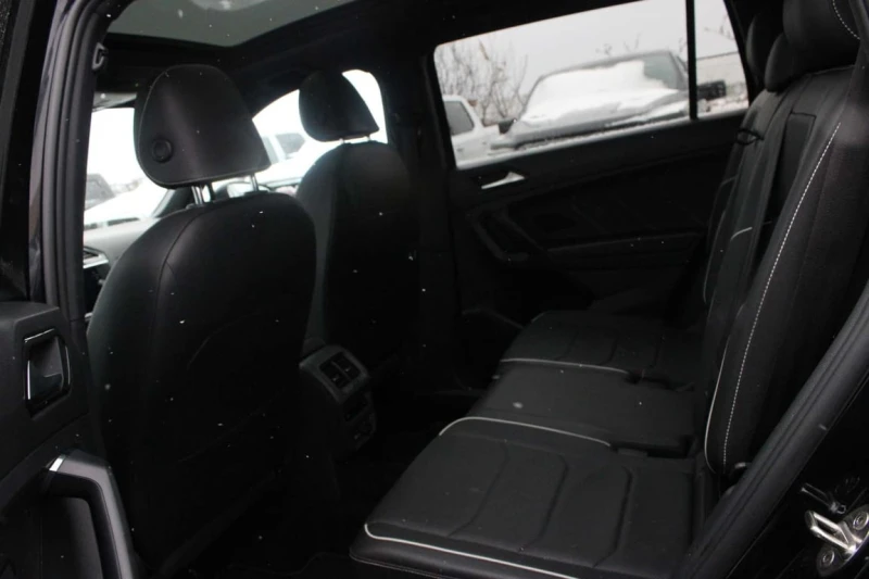 VW Tiguan HIGHLINE R-Line 4MOTION | NO ACCIDENT | , снимка 17 - Автомобили и джипове - 53355392