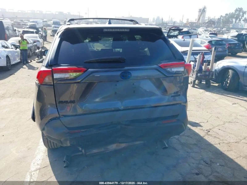 Toyota Rav4 HYBRID LE AWD, снимка 15 - Автомобили и джипове - 53364112