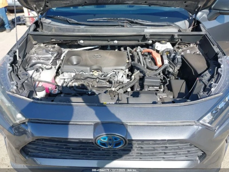 Toyota Rav4 HYBRID LE AWD, снимка 9 - Автомобили и джипове - 53364112