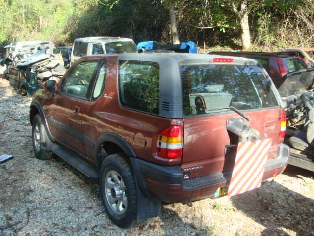 Opel Frontera 2.2 16V, снимка 2 - Автомобили и джипове - 46834136