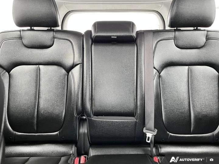 Jeep Grand cherokee Limited | Leather | Nav | Carplay | Safety Tech | , снимка 15 - Автомобили и джипове - 54080326