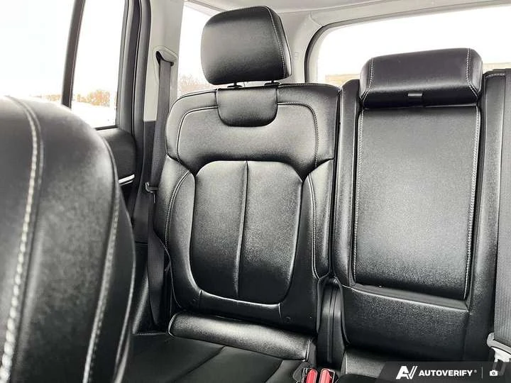 Jeep Grand cherokee Limited | Leather | Nav | Carplay | Safety Tech | , снимка 14 - Автомобили и джипове - 54080326