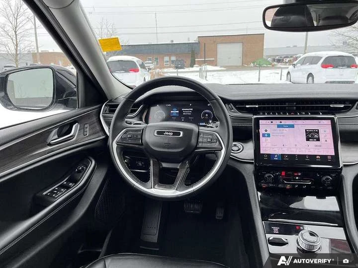 Jeep Grand cherokee Limited | Leather | Nav | Carplay | Safety Tech | , снимка 8 - Автомобили и джипове - 54080326