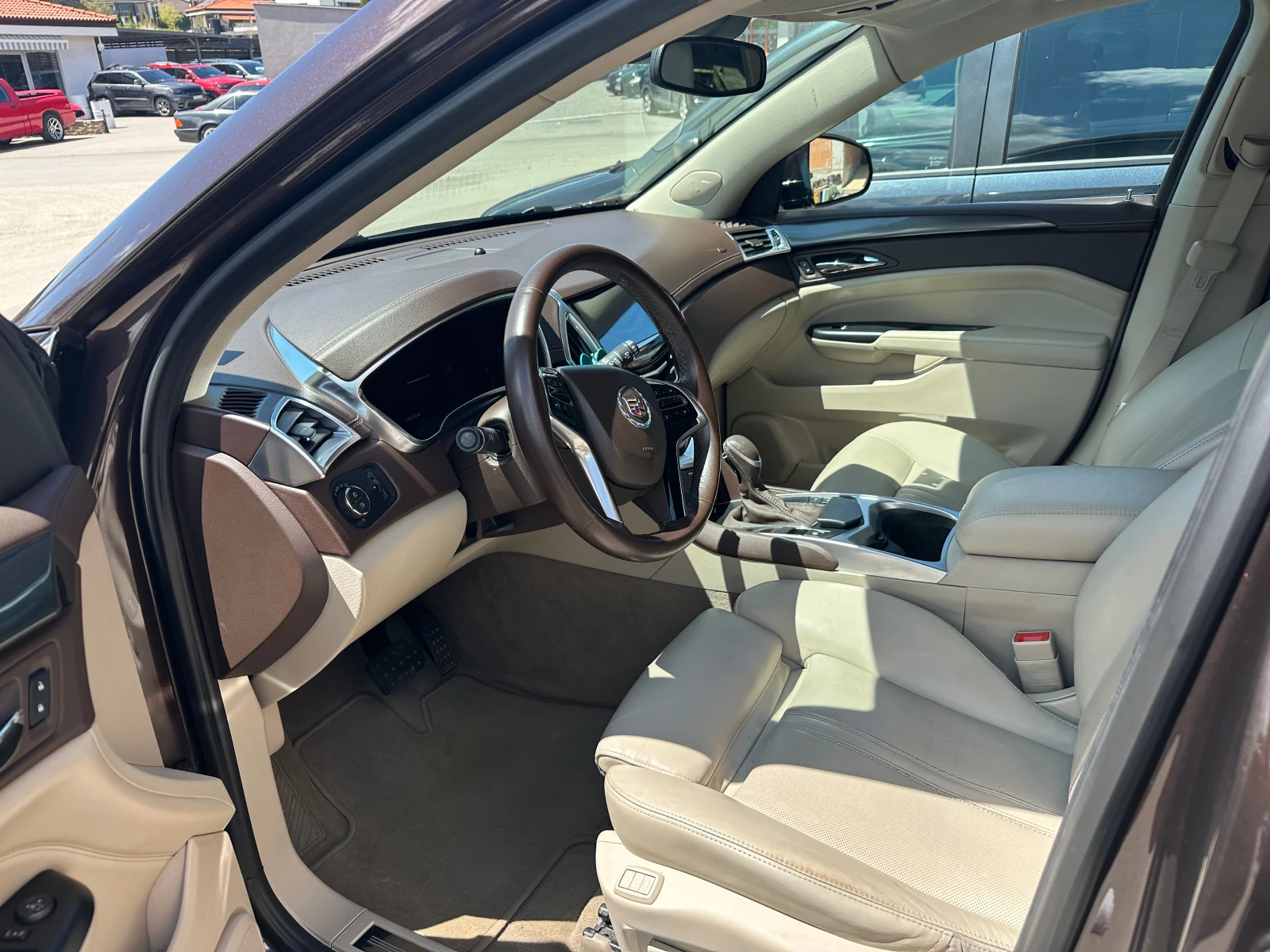Cadillac Srx 3.6 AWD 4X4 LPG Европейски  - изображение 3