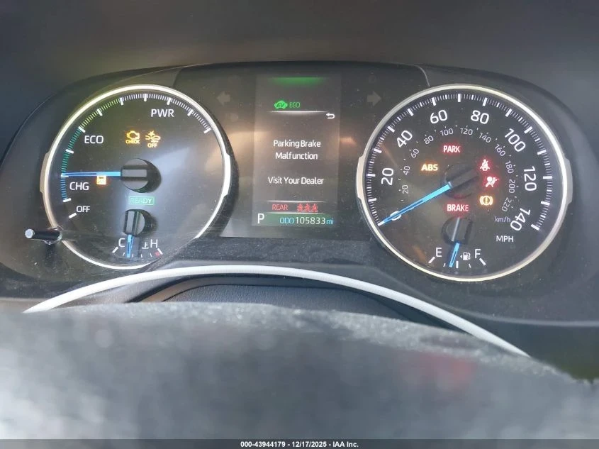 Toyota Rav4 HYBRID LE AWD - изображение 7