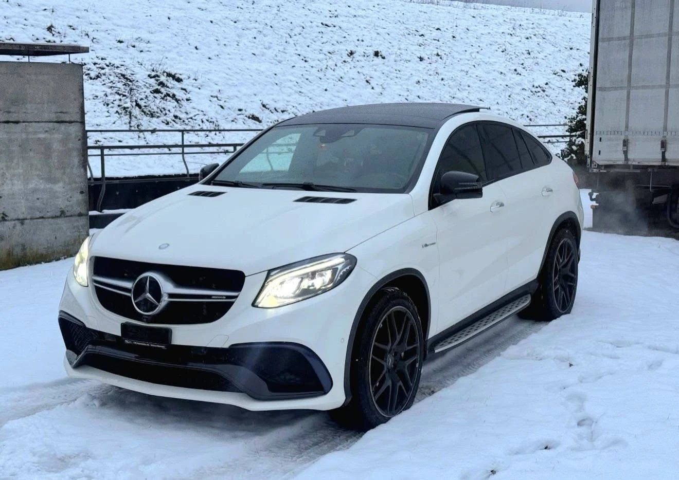 Mercedes-Benz GLE 63 S AMG 4MATIC V8 BITURBO LED ПАНО H&K ЛИЗИНГ 100% - изображение 2