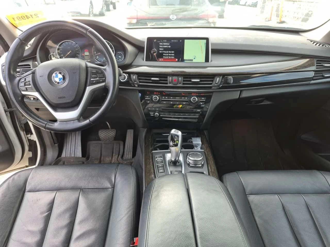 BMW X5 * XDRIVE35I* ПАНОРАМА* ПОДГРЕВ* ДВА КЛЮЧА* , снимка 10 - Автомобили и джипове - 53997578