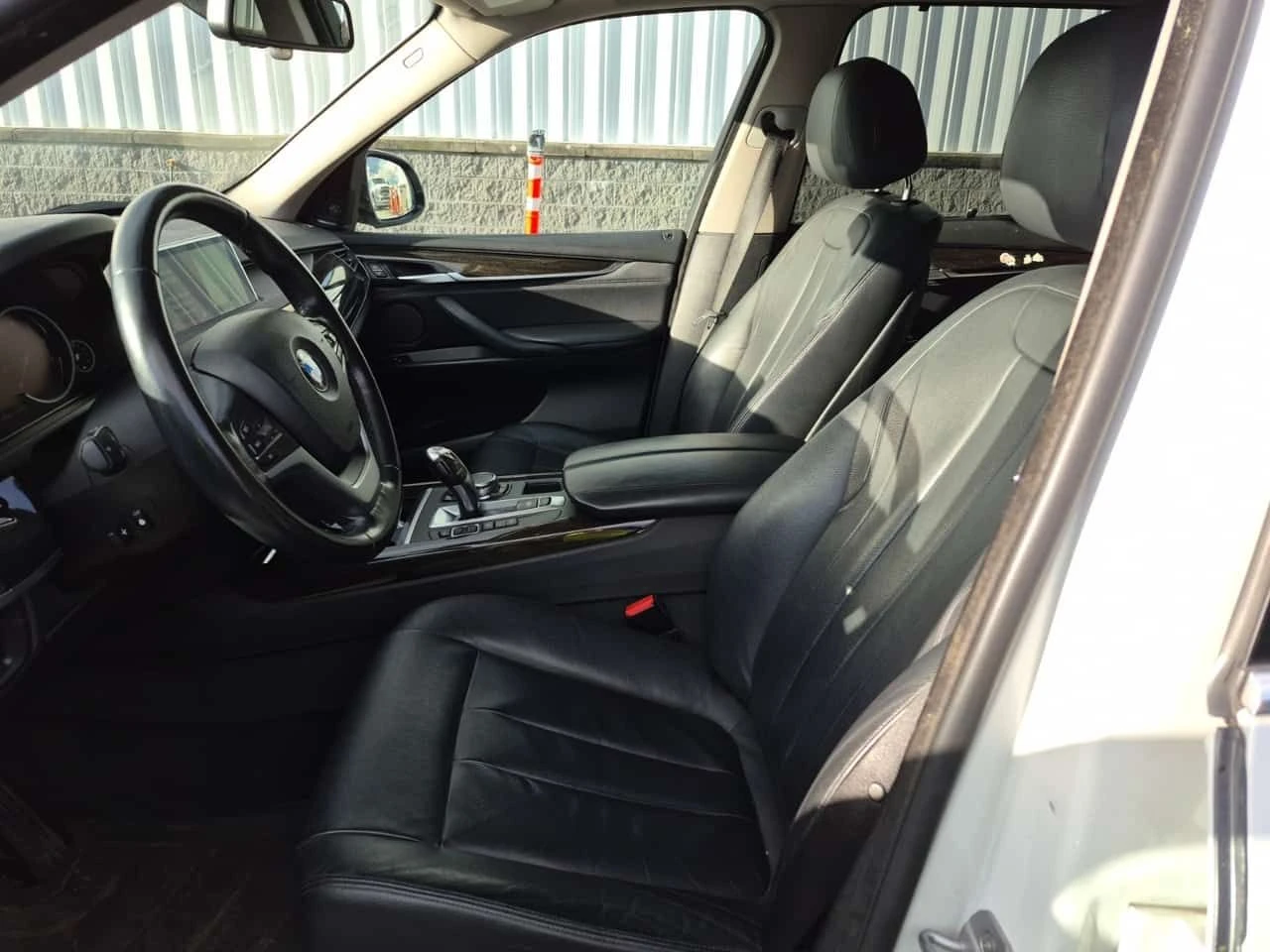 BMW X5 * XDRIVE35I* ПАНОРАМА* ПОДГРЕВ* ДВА КЛЮЧА* , снимка 7 - Автомобили и джипове - 53997578