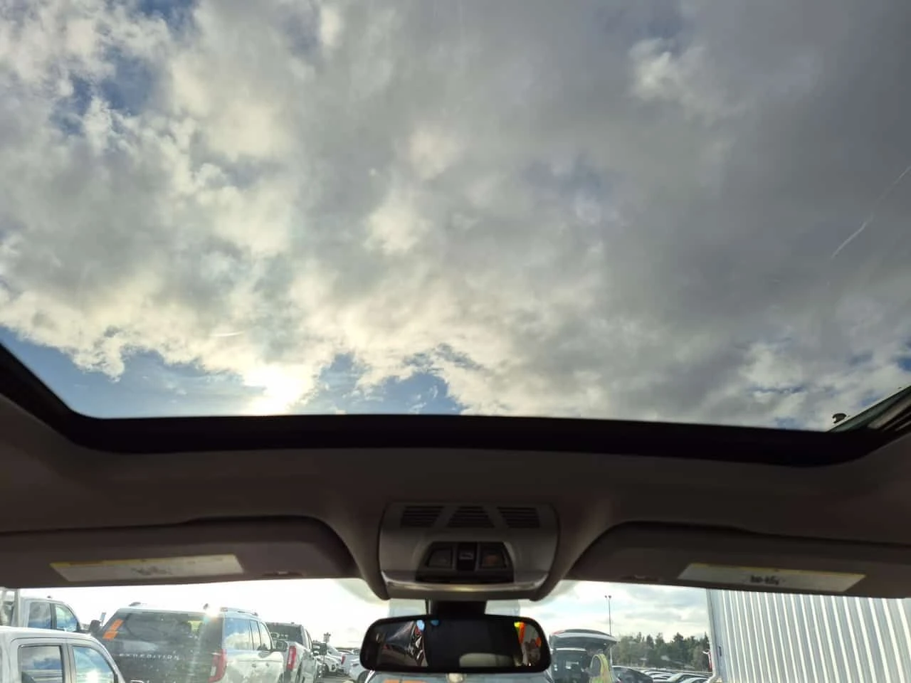 BMW X5 * XDRIVE35I* ПАНОРАМА* ПОДГРЕВ* ДВА КЛЮЧА* , снимка 13 - Автомобили и джипове - 53997578