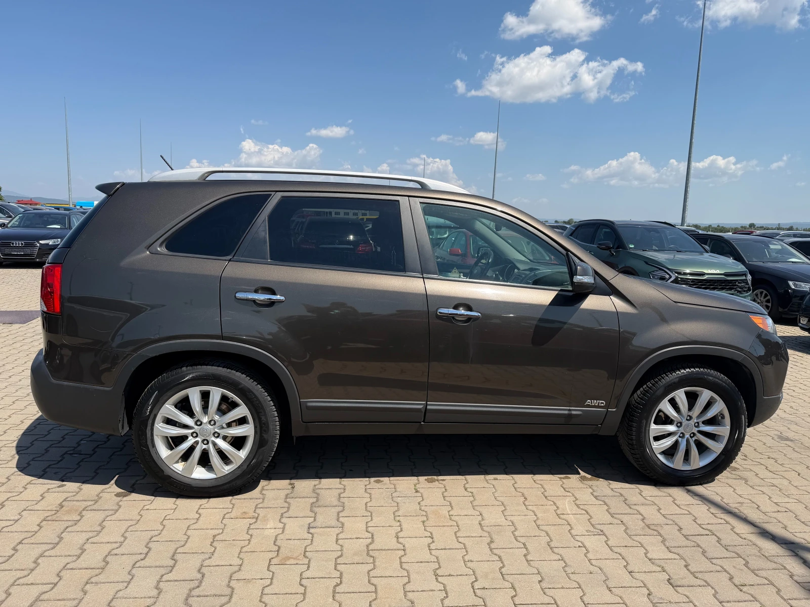 Kia Sorento 2.2CRDI 4WD PANORAMA/KOJA EURO 5, снимка 5 - Автомобили и джипове - 55091155