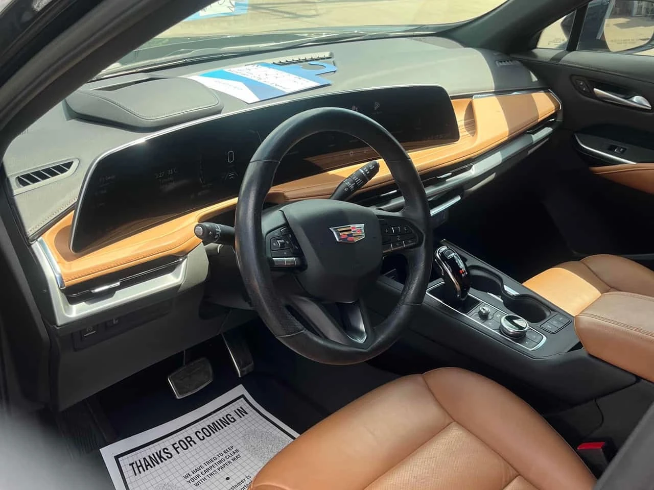 Cadillac XT4 * AWD Sport * АВТОКРЕДИТ БЕЗ ПЪРВОНАЧАЛНА ВНОСКА* , снимка 5 - Автомобили и джипове - 56162117