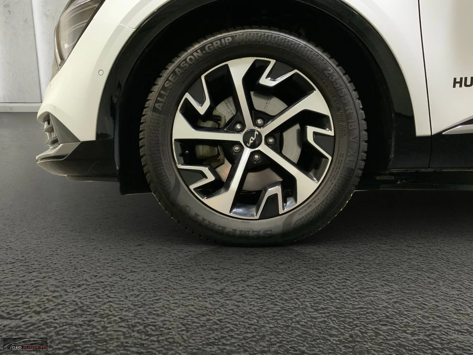 Kia Sportage 1.6HEV/215HP/SPIRIT/360/4X4/ACC/LED/KLESS/139a | Mobile.bg � ����������� 4