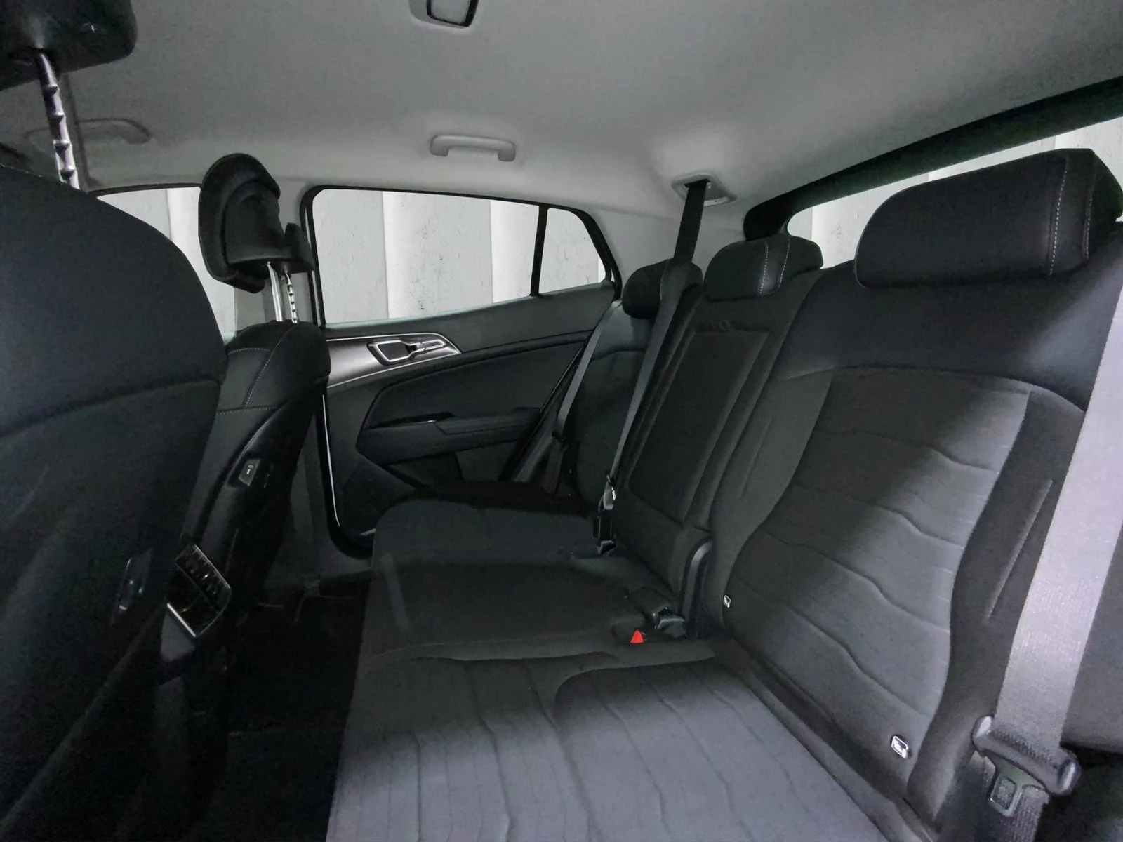 Kia Sportage 1.6HEV/215HP/SPIRIT/360/4X4/ACC/LED/KLESS/139a | Mobile.bg � ����������� 14