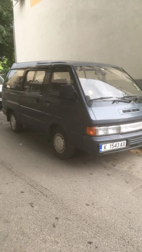  Nissan Vanette