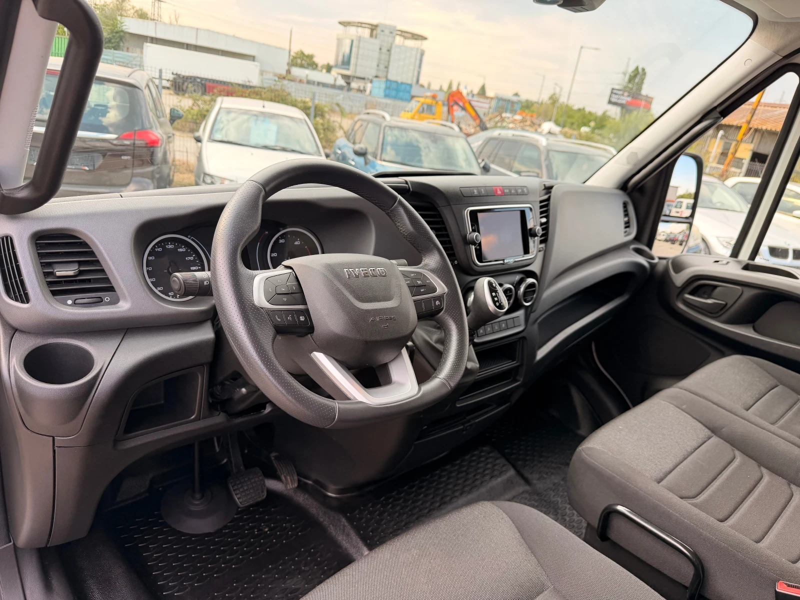 Iveco 35s16  35S16-35s16 IVECO Maxi XXL Швейцария, снимка 9 - Бусове и автобуси - 56034916