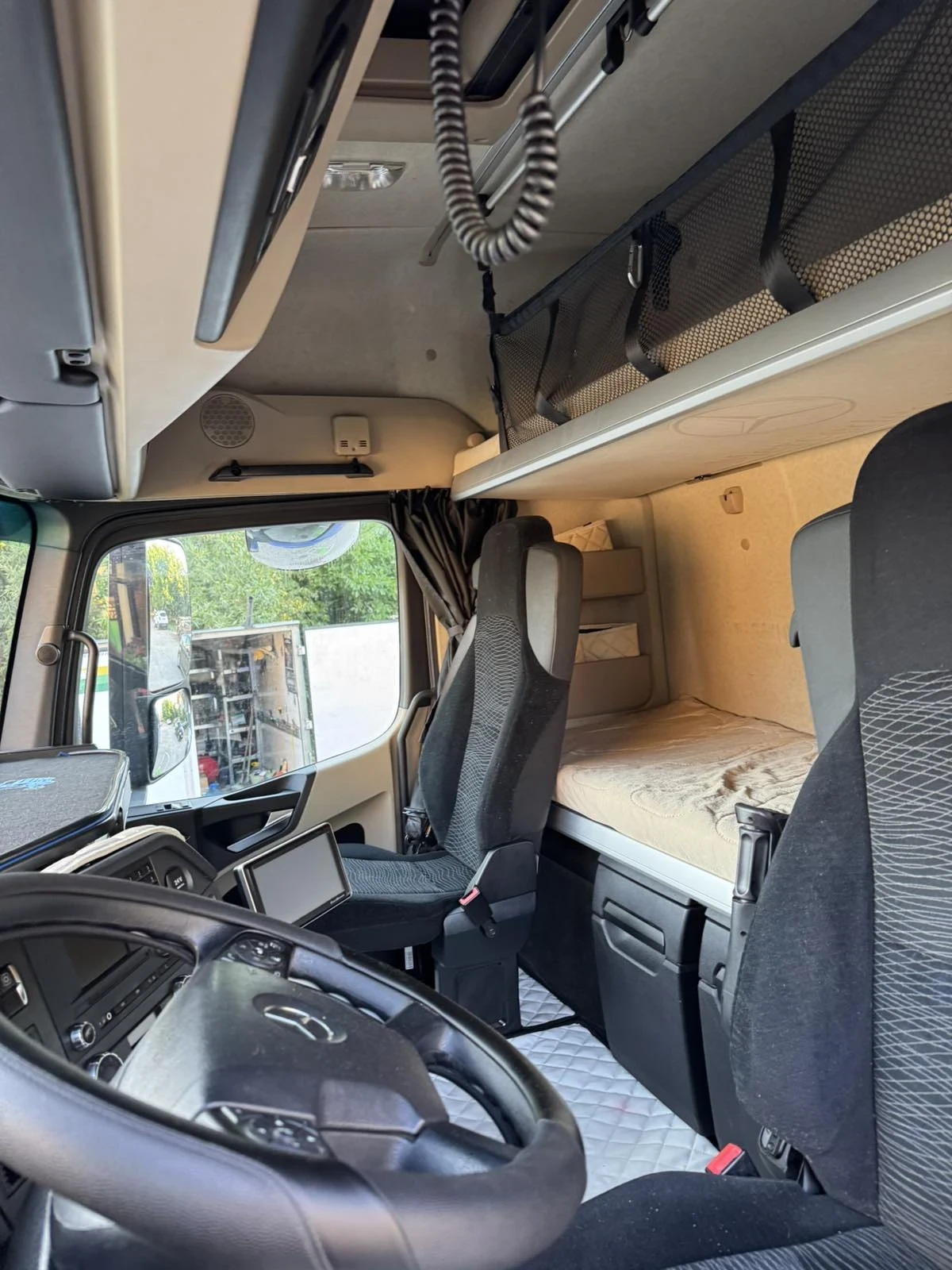 Mercedes-Benz Actros 1845 МЕГА , снимка 6 - Камиони - 55286479