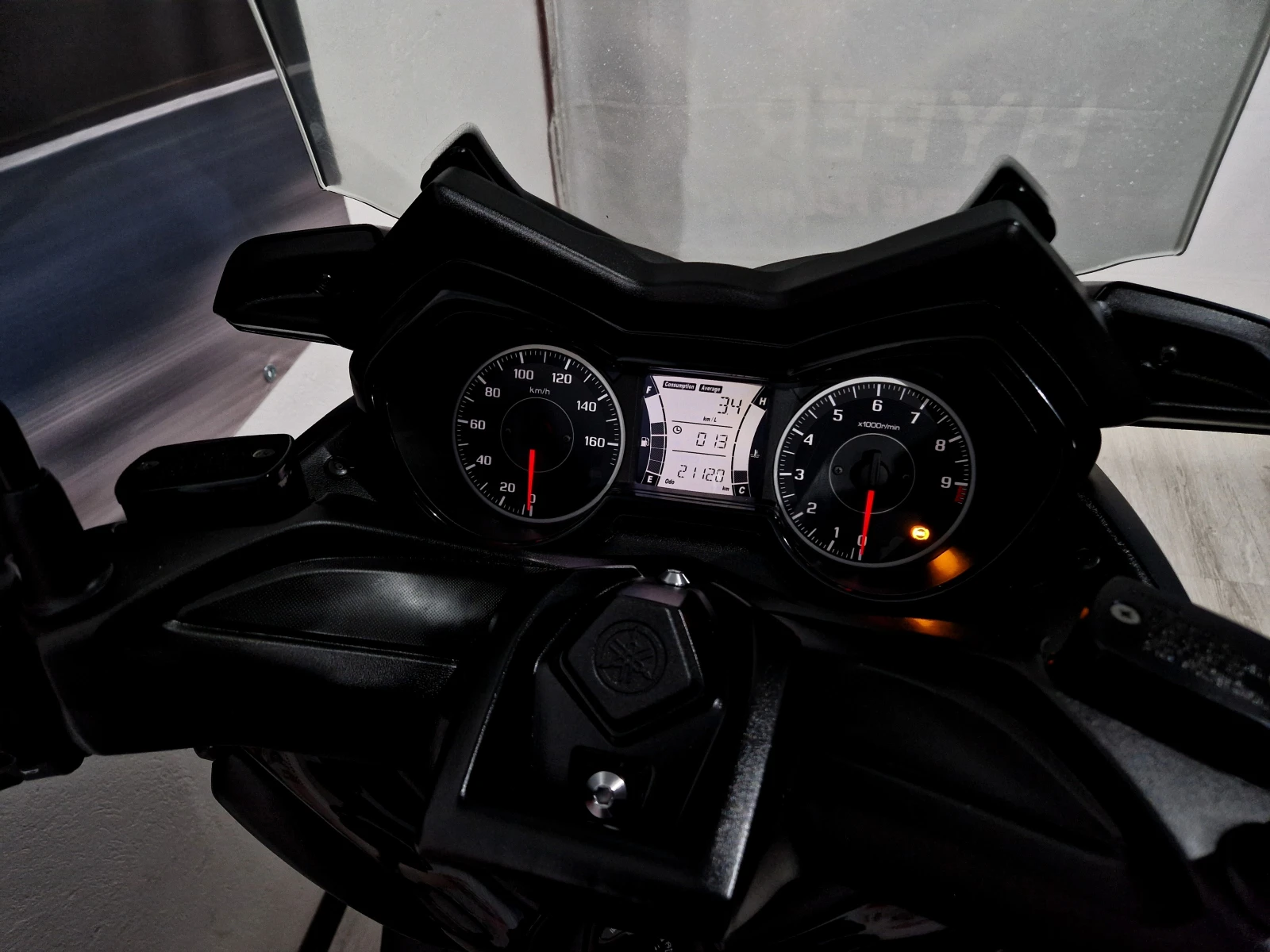 Yamaha X-max  300ie, ABS-TCS, 2019г.!21120км!, снимка 13 - Мотоциклети и мототехника - 53880677