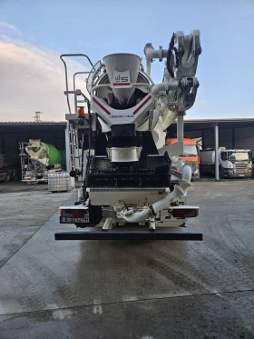 Бетон помпа Друга марка TGS, снимка 9