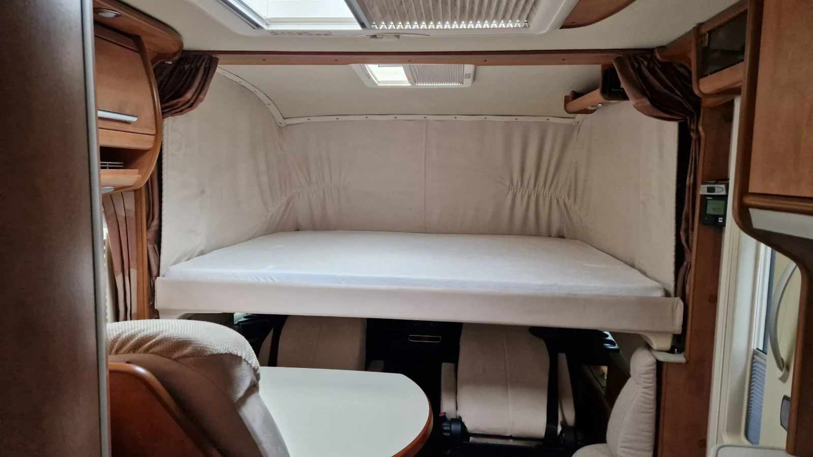 Кемпер Carthago Chic C line  I-43, снимка 8 - Каравани и кемпери - 56721888