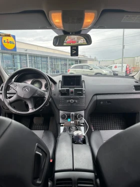 Mercedes-Benz C 320, снимка 13