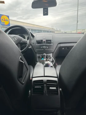 Mercedes-Benz C 320, снимка 12