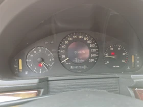 Mercedes-Benz E 270, снимка 7