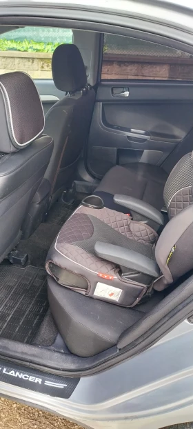 Mitsubishi Lancer 1.5, снимка 7