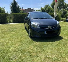 Toyota Yaris  1.0 i * Navi* Cam, снимка 1