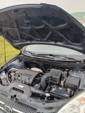 Kia Ceed 1.4-БЕНЗИН-100к.с.-НОВ ВНОС-С РЕГИСТРАЦИЯ-ОТЛИЧНА!, снимка 17