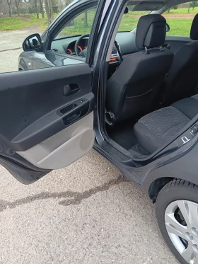 Kia Ceed 1.4-БЕНЗИН-100к.с.-НОВ ВНОС-С РЕГИСТРАЦИЯ-ОТЛИЧНА! - 4000 € / 7823.32 лв. - 42618164 8