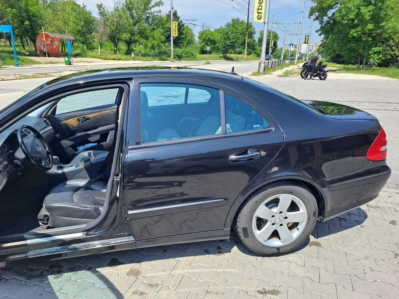 Mercedes-Benz E 280 W211, V6, 190 кс., 7G, снимка 3 - Автомобили и джипове - 47506419