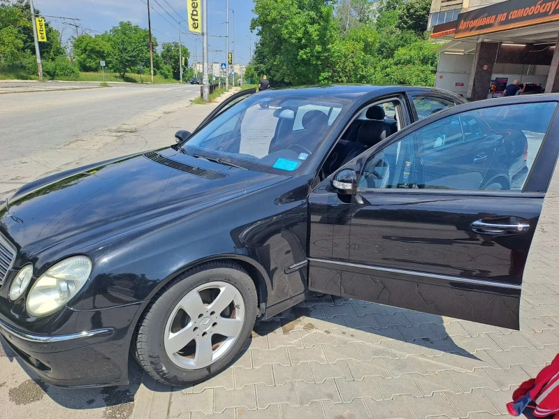 Mercedes-Benz E 280 W211, V6, 190 кс., 7G, снимка 2 - Автомобили и джипове - 47075410