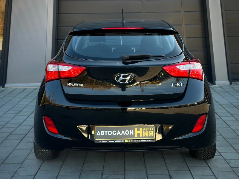 Hyundai I30 1.4i 6ск. , снимка 5 - Автомобили и джипове - 48023149