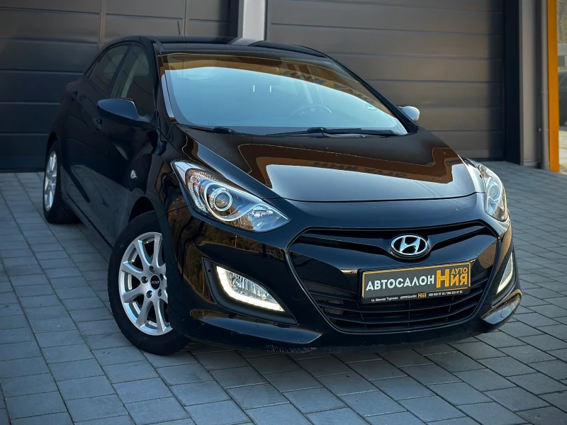 Hyundai I30 1.4i 6ск. , снимка 3 - Автомобили и джипове - 48023149